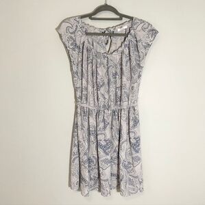 LC Lauren Conrad short sleeve defined waist knee length lightweight dress